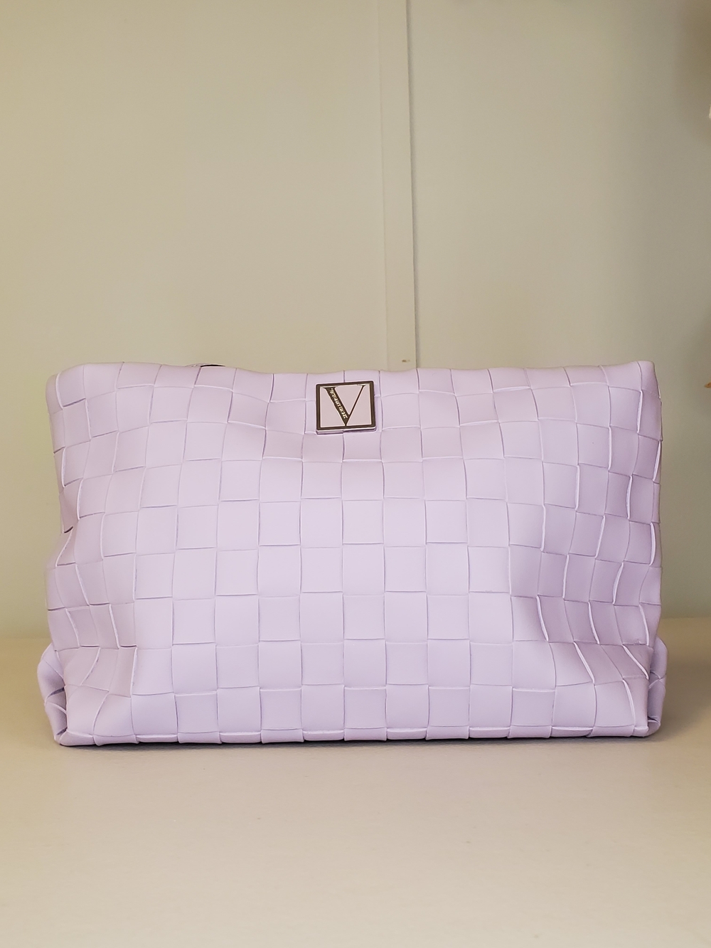 Victoria Secret lavender woven cosmetic travel pouch
